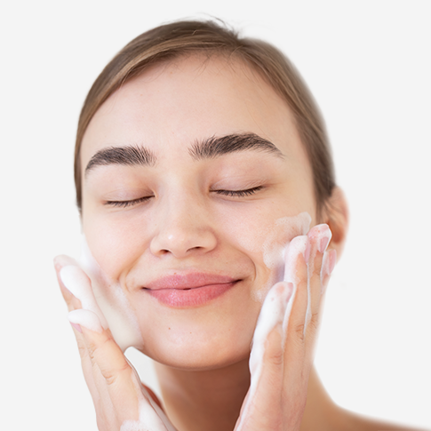 The Complete Guide to Face Wash: Benefits, Types & How to Use It